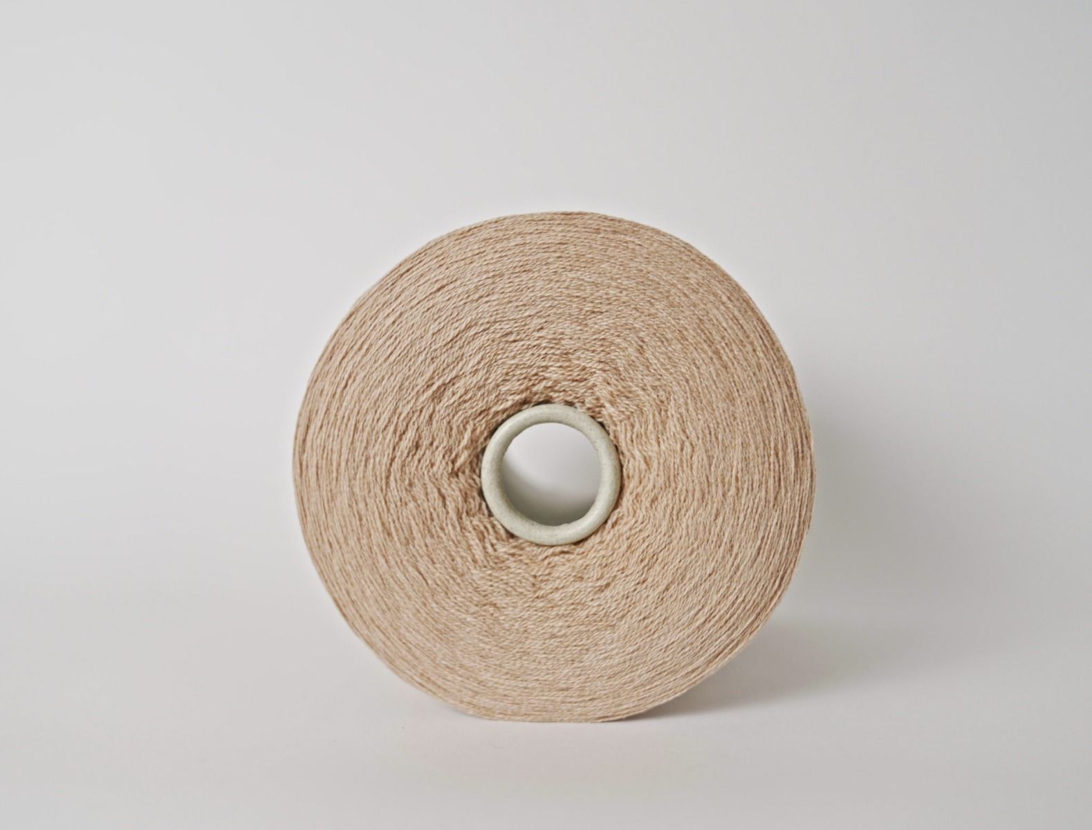 Cariaggi Cashmere 2/28 x 2 - Cameo - 50g Cake thumbnail