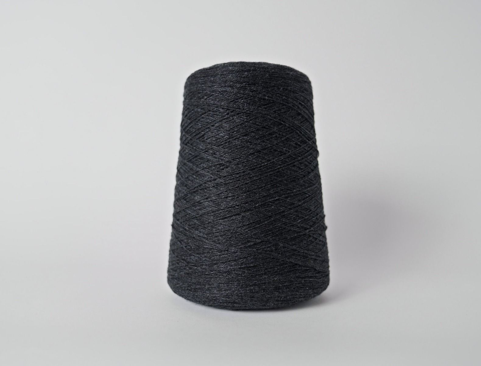 Loro Piana 2/27 x 2 Cashmere - Antracite - 50g Cake thumbnail