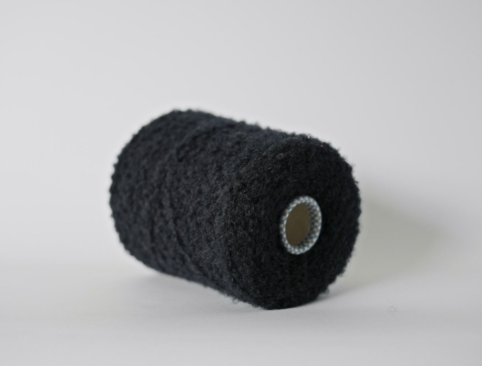 Cariaggi Cashmere Silk Boucle - Black - 470g thumbnail